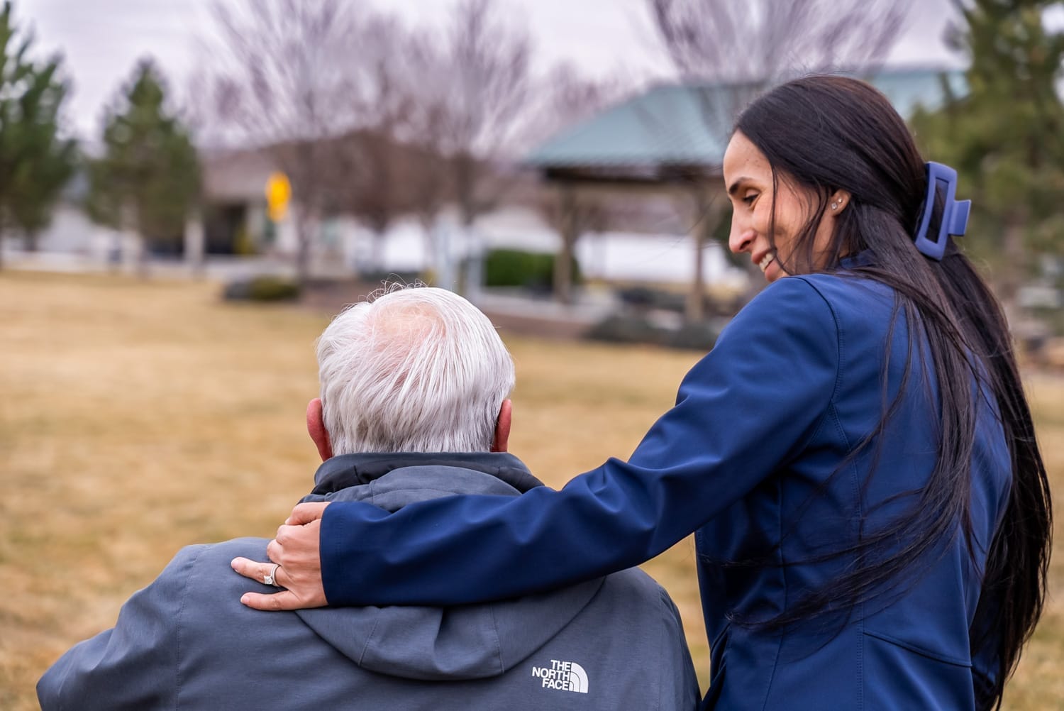 Hanford Home Health nurse spending time with a patient outside